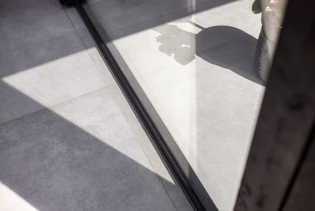 Vloertegels binnen en buiten