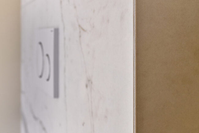 Detail inbouwreservoir marmer