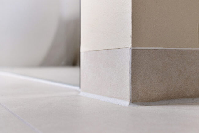 detail plint in stucwerk