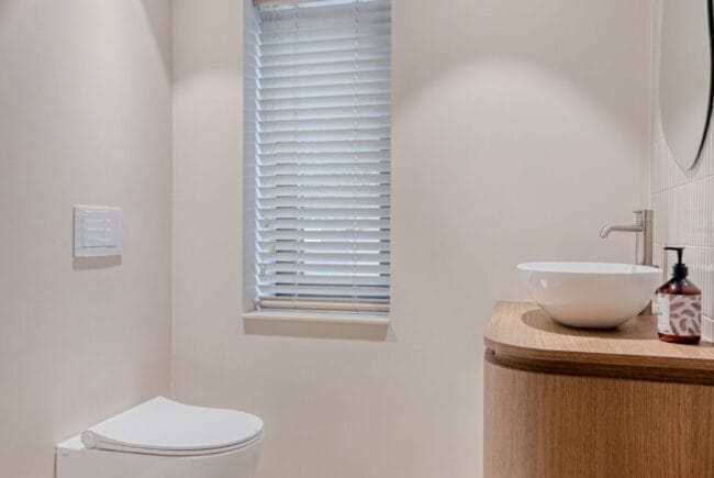 Badkamer betegeld Loomans