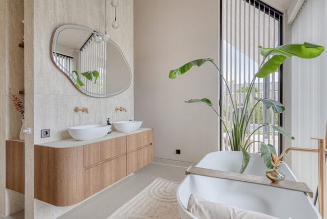 Badkamer wand en vloertegels loomans