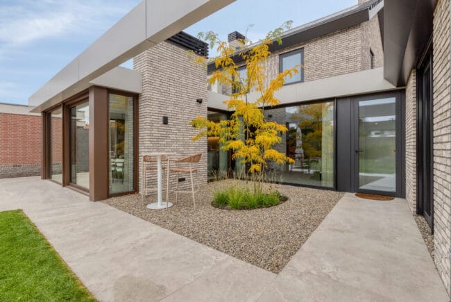 Tegelwerk buiten 120x120 Loomans